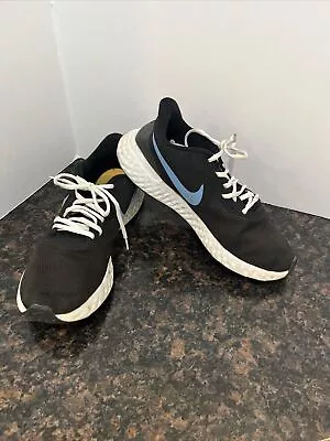 Nike Revolution 5 BQ3204-004 Men's Sneakers Running Shoes Sneakers Size 9.5Black • $19.99