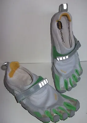 Vibram FiveFingers Water Shoes Womens 40 Green & White Beach Boat • $45.99