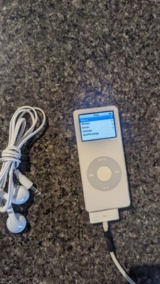 $10.10 • Buy Apple IPod Nano 1st Generation White (2 GB) 
