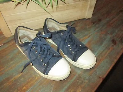 UGG Australia TAYA CANVAS Navy Blue/ White Sneakers Women's US 9 Lace Up Shoes • $44.99