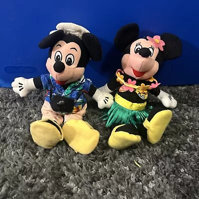 Disney TOURIST MICKEY & HULA MINNIE 9  Mini Bean Bag Plush Set  • $7.70