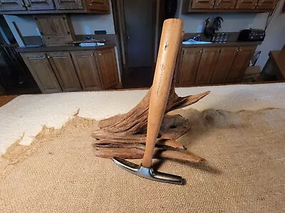 Vintage C.s. Osborne  / Tack Hammer With Nail Puller • $30