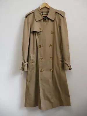 Vintage Burberrys Beige Men's Trench Coat - Nova Check Lining • $61.65