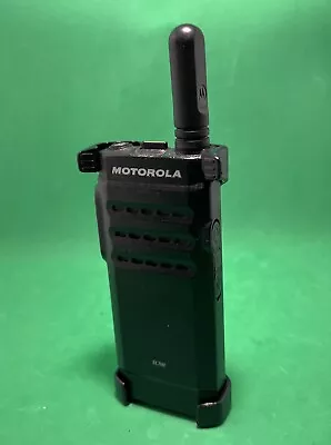 Motorola SL300 UHF Radio (AAH88QCP9JA2AN) • $140