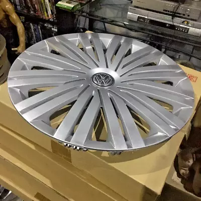 $127 • Buy Volkswagen Used VW Hubcap X 1 (Single) 15 Inch
