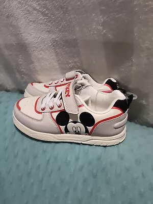 Disney Mickey Mouse Tennis Shoes Size 2 Kids  • $25