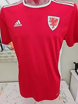 Adidas Wales Aeroready  2021 Football Shirt #10 Size Medium  VGC • £19.50