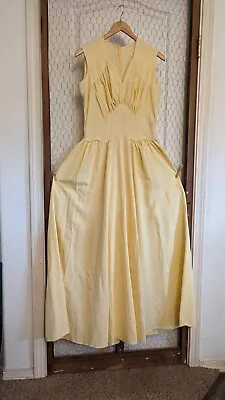 Vintage 1960's Full Length Yellow Gown B Condition • $55