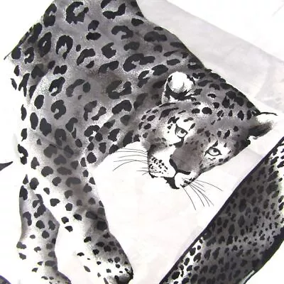 Yves Saint Laurent Scarf Leopard 100% Silk Square Gray　86x86㎝ • £115.82