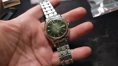 SEIKO Men's Vintage 1970's AUTOMATIC Watch 17 Jewel Green Dial 7006-7079 • $30