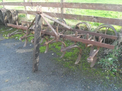 £249.50 • Buy Massey Ferguson  9 Spring Tine Cultivator Grubbers Potato Ridger Drill Plough