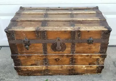 Antique Steamer Trunk Vintage Flat Top Chest Coffee Table Slat Wood Cedar Inside • $349.95