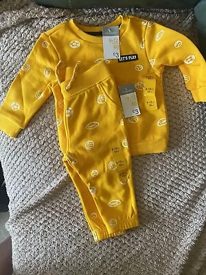 £0.99 • Buy Tracksuit #1 9-12 Months