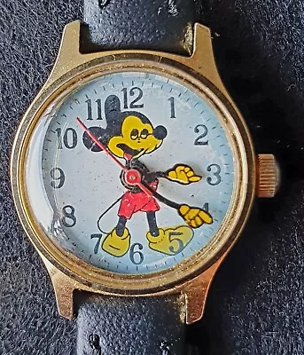 Vintage Mickey Mouse Watch • £22