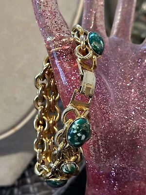 VTG 1960’s GOLD PLATED & GREEN CABACHON BRACELET- 7 1/4” - COSTUME JEWELRY • $17.99