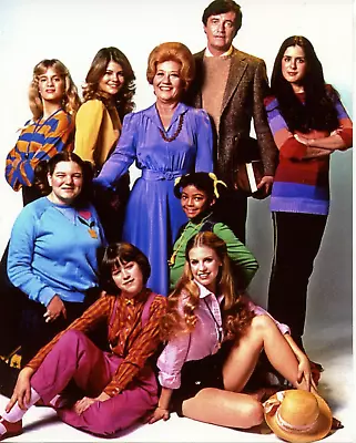 Facts Of Life Charlotte Rae Lisa Whelchel  8x10 Photo #X7915 • $8.99