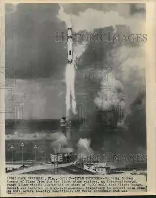 1960 Press Photo Intercontinental Range Titan Missile Blasts From Cape Canaveral • $19.99