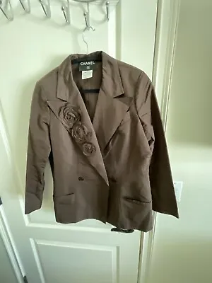 $650 • Buy Chanel Vintage Brown Silk Jacket