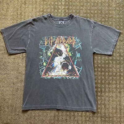 Def Leppard Hysteria Rock Band T Shirt Vintage Distressed Faded Men’s Small • $65