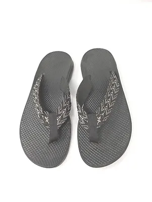 Women's 9 Chaco Thong Flip Flop Sandals Black White Thomas Rhett  • $25