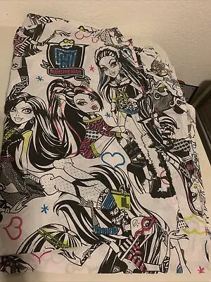 Monster High Twin Flat Sheet Cotton/Polyester Fabric - NO RIPS HOLES OR STAINS  • $10