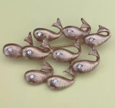 Vintage Erwin Pearl School Of Fish Brooch Pin Brushed Gold Tone Clear Eyes • $14.99