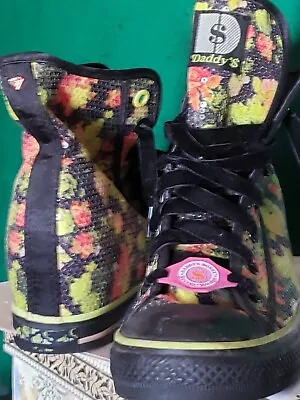 Daddys$ Hi-top Sequin Floral Sneaker Women Size 10 Black Multicolor • $29.99