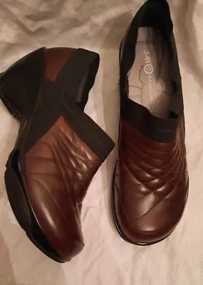 J-41 ADVENTURE ON Clog Women’s Size 9.5 M Brown Venice Slip On Comfort  • $15.75