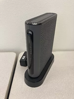 Motorola MT7711 Dual Band AC1900 Cable Modem / Router • $26.99