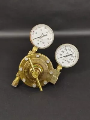 Meco  Compressed Gas Oxygen Regulator • $40