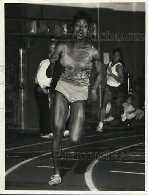 1988 Press Photo Michelle Morgan At Big East Indian Track Championship • $12.99