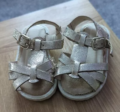 Baby Girls Size 3 Gold Summer Sandals (A237) • £1.20