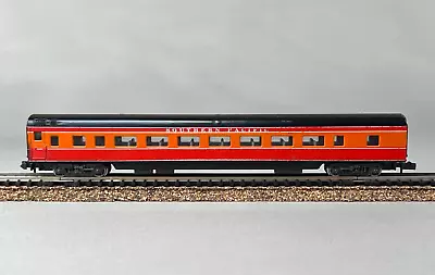 Con-cor N Scale 84' SP Daylight Smoothside Short Haul 60 Seat Passenger Coach • $16.95