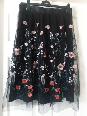 £8 • Buy H&M Black Flared Embroidered Netting Skirt Size 12