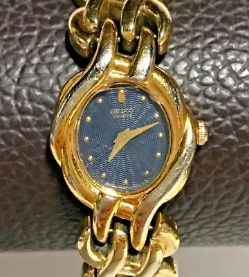 Vintage Seiko Quartz Blue Dial Japan Intricate Bracelet Ladies Dress Watch Works • $29.99