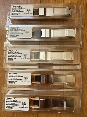 NEW ARISTA QSFP-1000 -SR4 Optical Transceiver XVR-10067-20 • $55