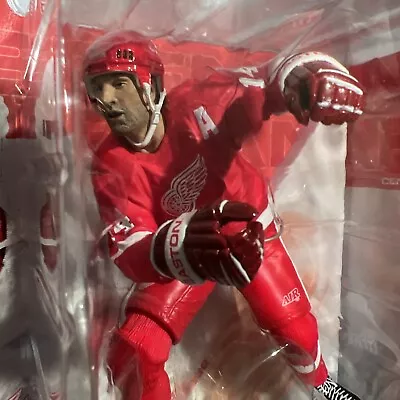 McFarlane NHL 2002 Series BRENDAN SHANAHAN Detroit Red Wings Variant Figure F1 • $13.77