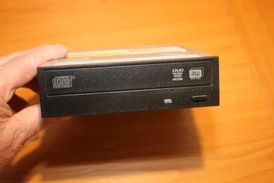£5 • Buy HP Super Multi DVD Rewriter Internal DVD/CD Model GH80N