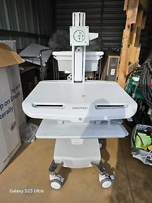 Ergotron SV42-6202-1 Cart With LCD Pivot LiFe Powered  Computer Cart • $110