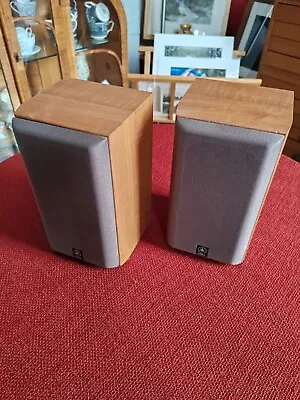 Yamaha Bookshelf Surround Speakers NS E55 • £65