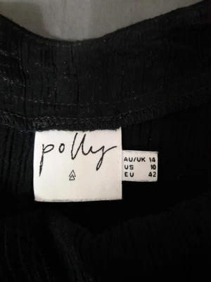 $15 • Buy Polly Black Crinkle Faux Wrap Dress - Size 14