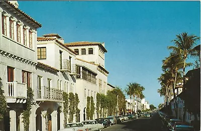 Postcard Palm Beach Florida  Worth Avenue  Shopping Mecca For Tourists Old Cars • $4.69
