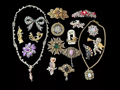 Vintage Jewelry  Lot One Trifari  • $69