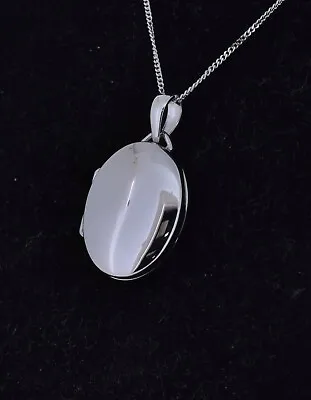 9ct White Gold 17mm Oval Locket - Free Engraved Name. • £155