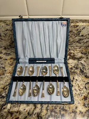 Set Of 8 Vintage English Demitasse Spoons In Original Case BRITISH PRODUCT TAG • $25