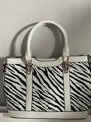 Black And White Zebra Print Handbag • £5.50