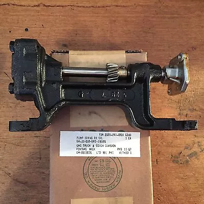 M211 M135 G749 GMC Army 2 1/2 Ton Truck Hydromatic Transmission Rear Oil Pump • $50