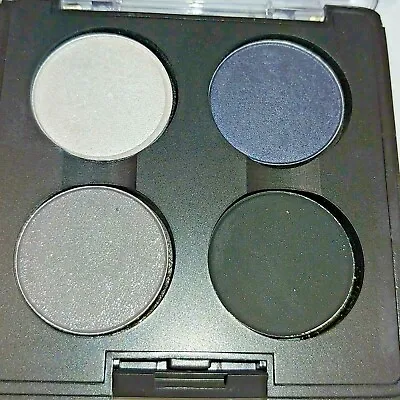 MAC Eye Shadow Quad Smoke Signals Collection Gentle Fume Eyes 6gm/.20oz LE X HTF • $49.99
