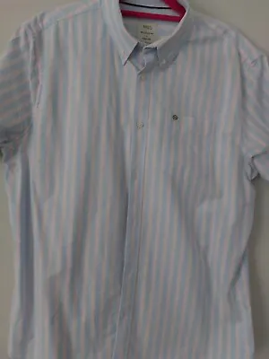 M&S Soft  Short Sleeved Oxford Shirt Mens Large Blue/pink Striped • £2.99