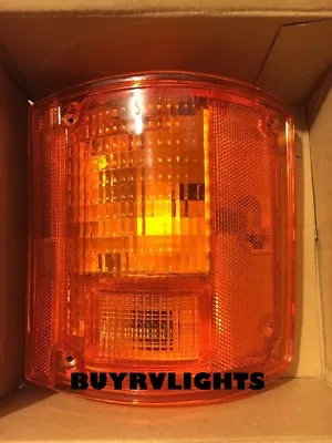 $115 • Buy Monaco Monarch 2004 2005 Right Passenger Rear Turn Signal Tail Light Lamp Rv